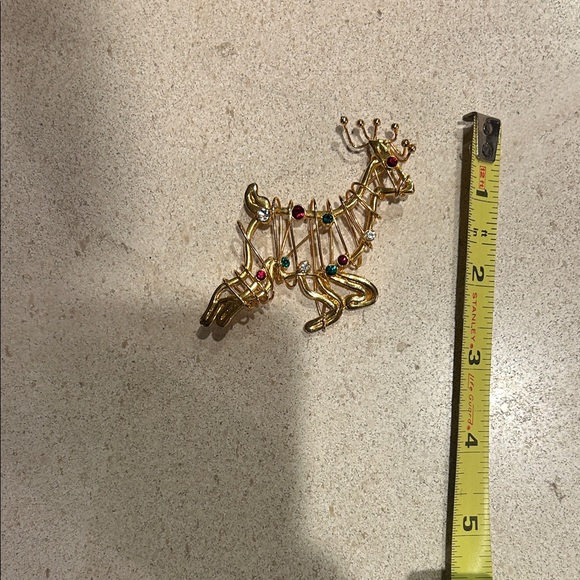 Holiday Elegant Stylized Gold Reindeer Brooch Grandma Core Cottage Core, Holiday - Picture 4 of 7